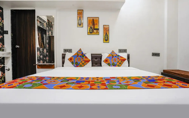 Fabhotel The Regal Inn