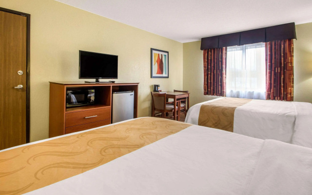 Quality Inn & Suites Wisconsin Dells Downtown - Waterparks Area