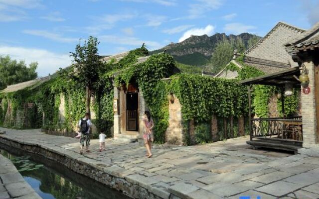 Yanmen Inn Gubei Water Town