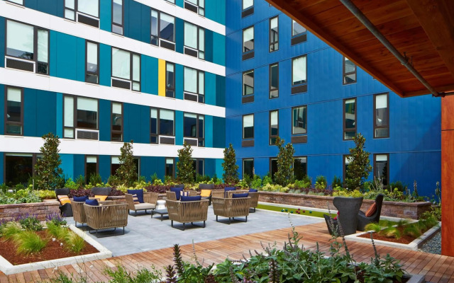 Aloft Seattle Redmond