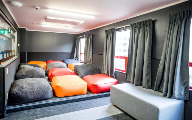 YHA Auckland City - Hostel / Backpacker