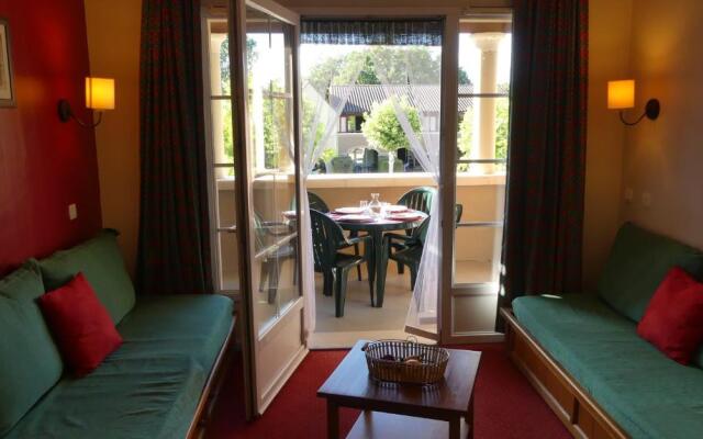 Charmant Appartement avec piscine.