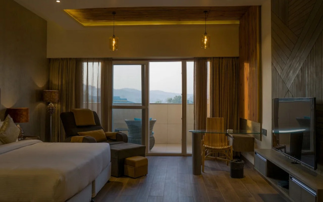 Hotel Clarks Inn Suites Kangra