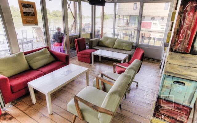 ArkaBarka Floating Hostel