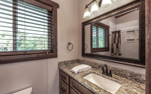 413crestviewmtncb - Crest View