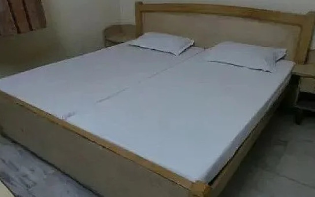 Hotel Jai Hind And Resturant