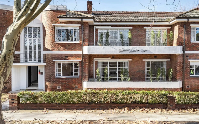 Urban Rest Toorak