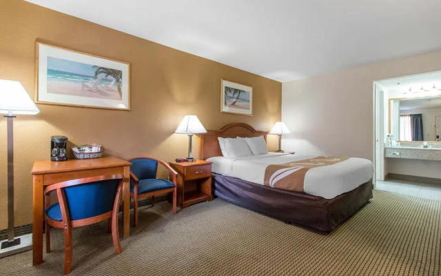Quality Inn & Suites Redwood Coast