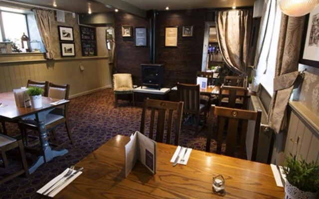 West Port Hotel