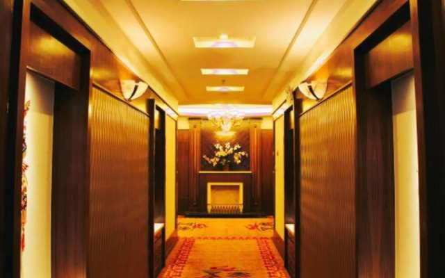 Chuxiong Building Hotel