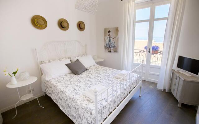 Azzurro B&B