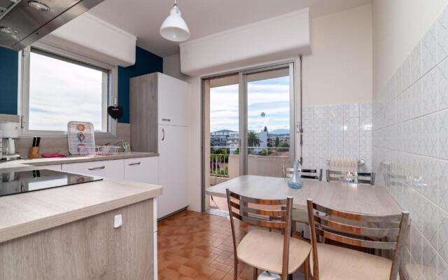 Grand T3 Juan les Pins, 2 balcons, proche plage
