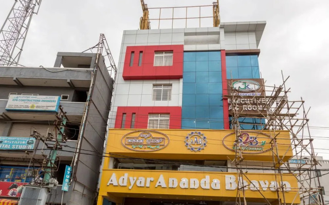 OYO 9249 JK Residency