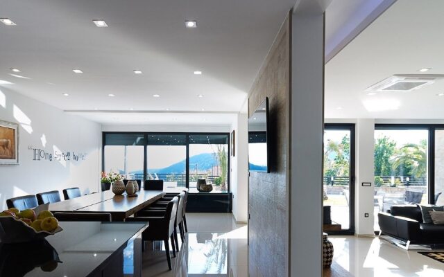 Luxurious Villa in Grizane with Sauna
