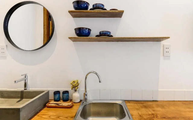 Leaf Signature Hotel - La Group