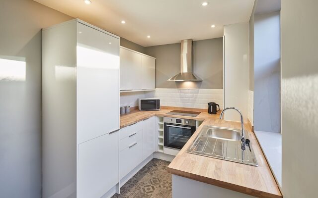 Host Stay Woods Yard