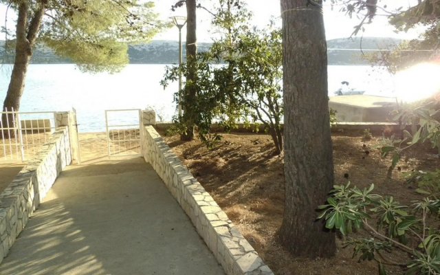 Ivan1 - 10m from the beach with parking - A1 Donji(4+1)