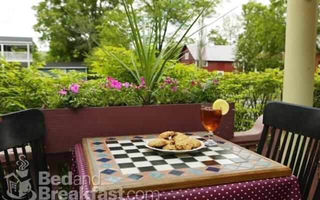 The Village Inn of Woodstock