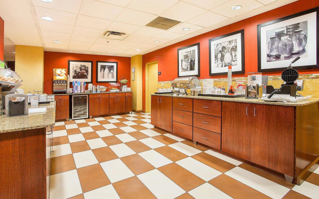 Hampton Inn Knoxville-West At Cedar Bluff