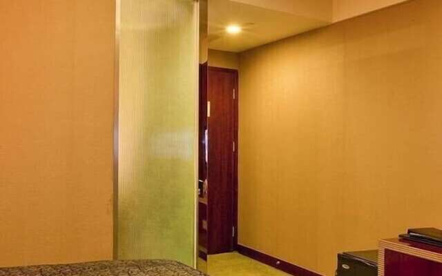 Tieliu Business Hotel