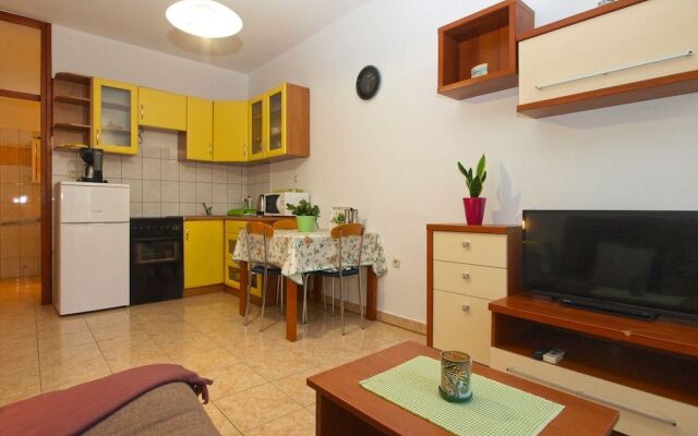Apartment 397