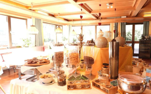Hotel Alpina