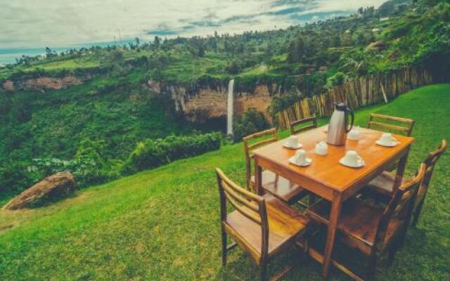 Sipi Falls lodge