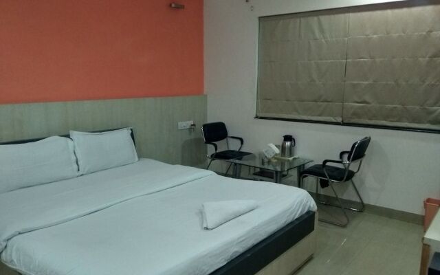 JK Rooms 122 Shaheen Lodging & Boarding