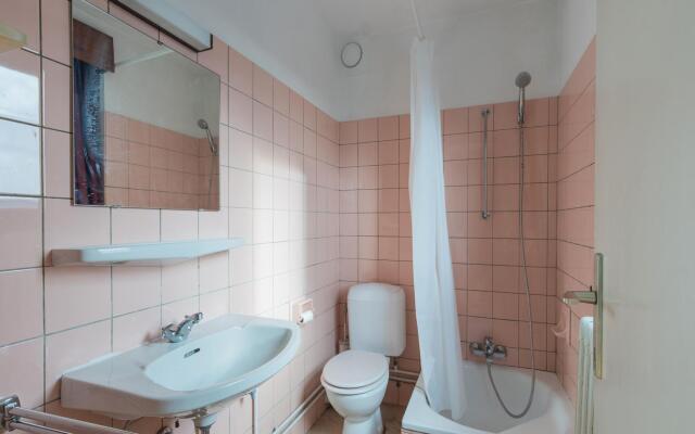 Sea-view apartment in Blankenberge with balcony