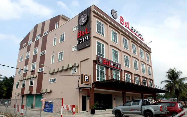 B&L Hotel by Oyo Rooms