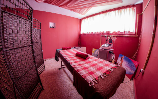 Fort Noks Grand Resort