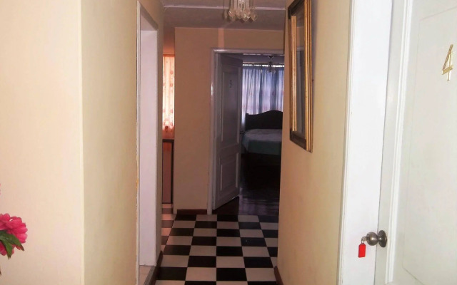 Marilu Blue Hostal