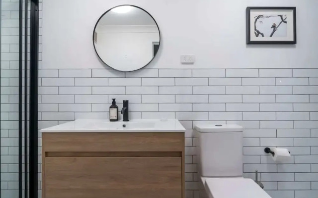 Loft Style Apartment in the Heart of Surry Hills