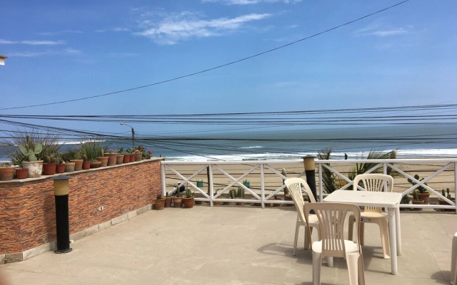 Las Palmeras Huanchaco