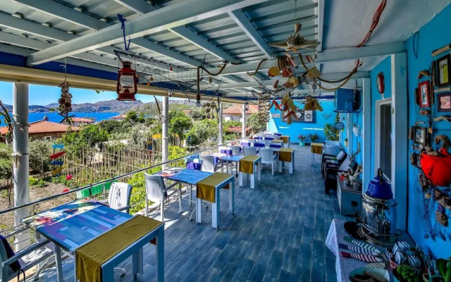 Derin Mavi Suit Butik Otel - Adults Only