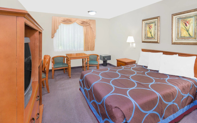 Super 8 by Wyndham Ashland