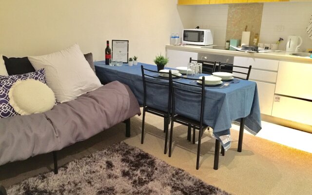 Balfours Convenient Stay In The Heart Of Adelaide