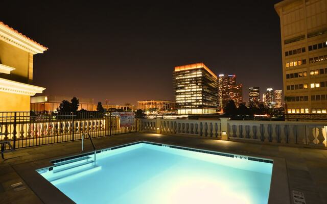 Downtown LA Artistic Apartments