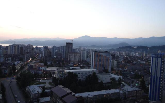 Apartment Abuseridze 5a