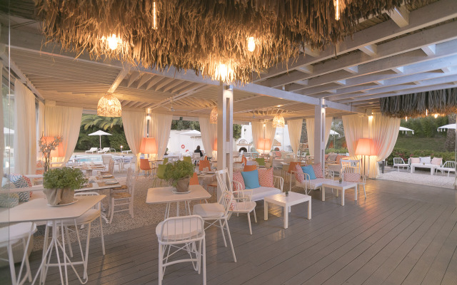 Mandraki Village Boutique Hotel