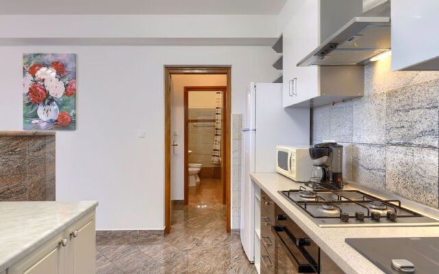 House Goga Labin