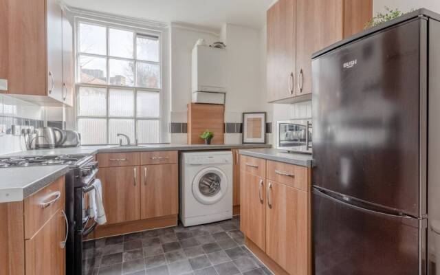 Spacious and Modern 1 Bedroom Flat in Shoreditch
