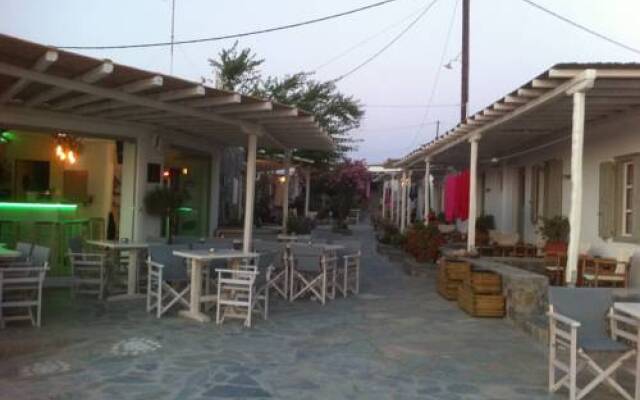 Agia Anna on the beach