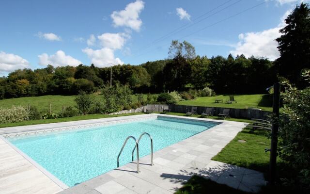 Modern Villa with Shared Pool Nearby Saint-Hubert