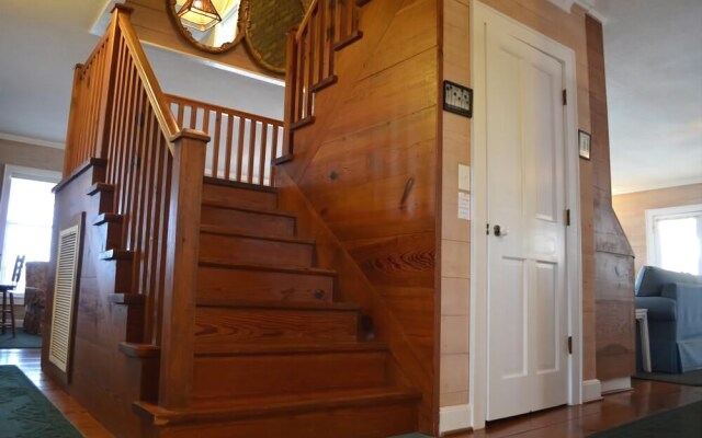 Sea Cliff - 4 Br Home