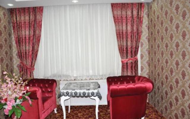 Mus Mir Hotel Saray