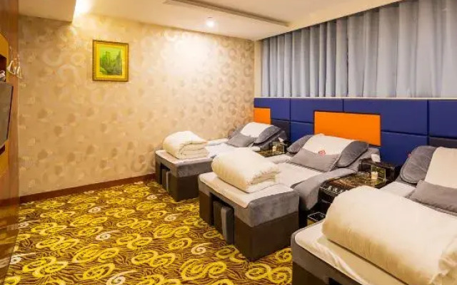 The Hotel V
