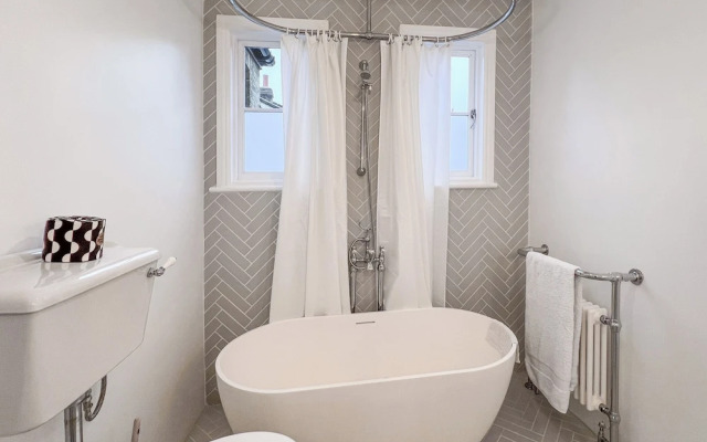 Historic 3-Bedroom Home in the Heart of Greenwich