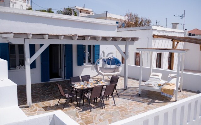 The Veranda of Gavrion - Deluxe Cycladic House