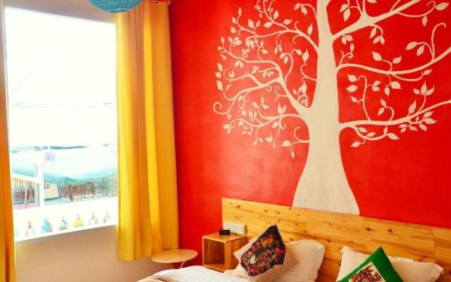 Shangri-La Baita International Youth Hostel